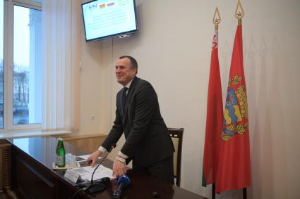 Беларусь. Минская область. Губернатор Минской области Анатолий Исаченко.