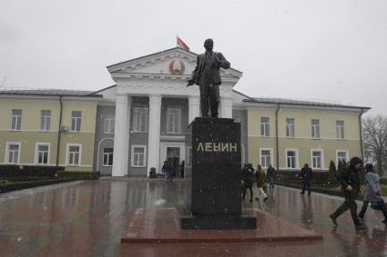 Беларусь. Минская область. Памятник Владимиру Ленину.