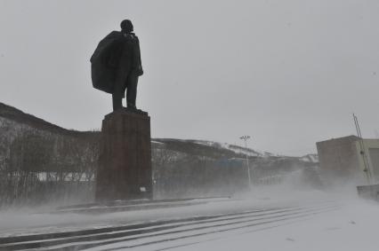 Петропавловск-Камчатский.   Памятник Владимиру Ленину.