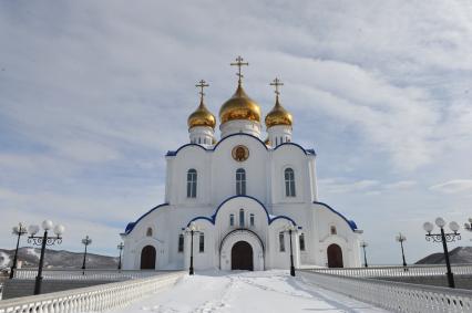 Петропавловск-Камчатский.  Собор  Святой Живоначальной Троицы.