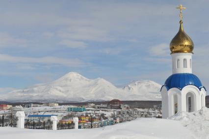 Петропавловск-Камчатский.  Собор  Святой Живоначальной Троицы.