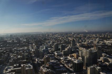 Екатеринбург. Вид на Екатеринбург после сноса недостроенной телебашни, путем направленного взрыва. На ее месте компания УГМК планирует построить ледовую арену