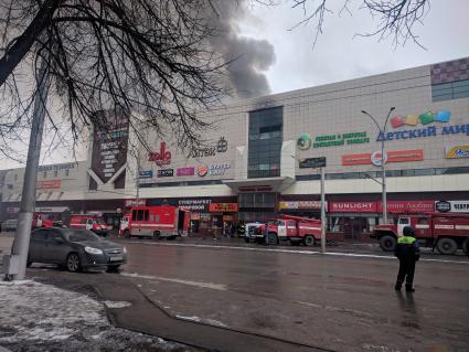 Кемерово. Пожар в ТЦ `Зимняя вишня`.