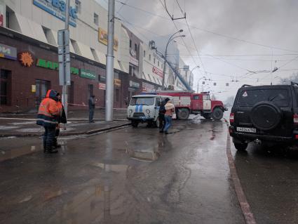 Кемерово. Пожар в ТЦ `Зимняя вишня`.