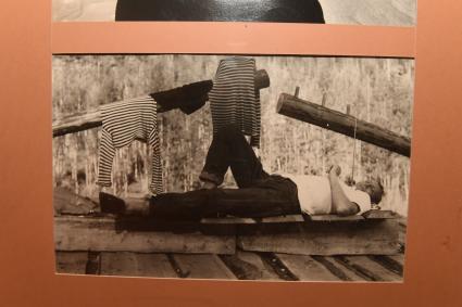 Московская область. Фотография из личного архива Е. Евтушенко. Поэт Евгений Евтушенко в путешествии по Сибири.