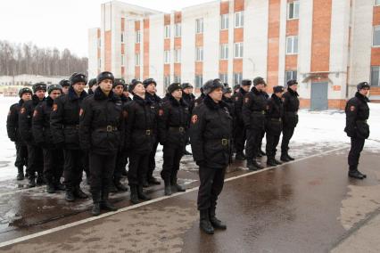 Санкт-Петербург.  Бойцы Росгвардии   на учебно тренировочной базе.