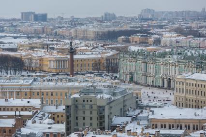 24.01.18 Санкт-Петербург.   Вид на город  и на Дворцовую площадь, Эрмитаж (Зимний дворец).