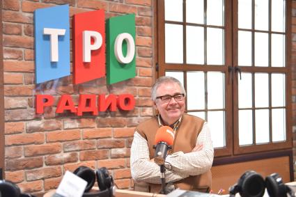 Москва. Президент редакции газеты `Известия` Владимир Мамонтов на радио `ТРО Союза`.