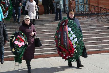 Диск 262. Кемерово Торговый Центр Зимняя Вишня март 2018 года После пожара венки траур похороны дети