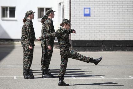 Ставрополь. Смотр строевой подготовки отрядов юнармейцев.