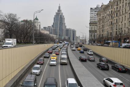 Москва. Вид на  деловой центр `Оружейный`.