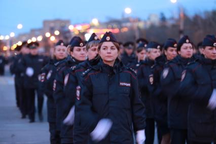 Красноярск. Парадные расчеты военнослужащих на репетиции военного парада, посвященного 73-й годовщине Победы в Великой Отечественной войне.