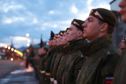 Красноярск. Курсанты военных училищ на  репетиции военного парада, посвященного 73-й годовщине Победы в Великой Отечественной войне.