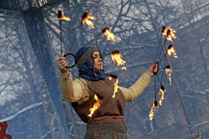 Псков.  Народные гулянья, посвященные проводам Широкой Масленицы.