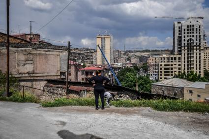 Армения, Ереван. Вид  на самый старый  и бедный район Конд.