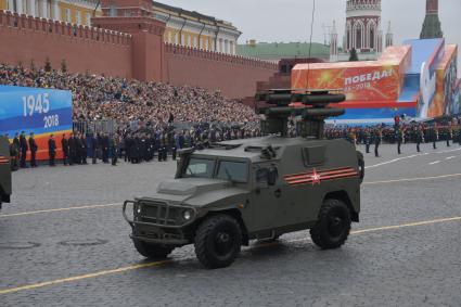 Москва.  Многоцелевой бронеавтомобиль повышенной проходимости `Тигр-М` с противотанковым ракетным комплексом (ПТРК) Корнет-Д на Красной площади  во время генеральной репетиции  военного  парада, посвященного 73-й годовщине Победы в Великой Отечественной войне.