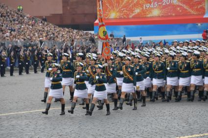 Москва. Военнослужащие парадных расчетов во время генеральной репетиции парада на Красной площади, посвященного 73-й годовщине Победы в Великой Отечественной войне.