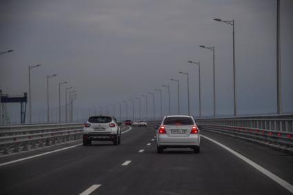 Тамань. Открытие  движения по автодорожной части Крымского моста через Керченский пролив.
