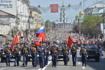 Тула. Рота почетного караула во время акции `Бессмертный полк`в честь 73-й годовщины Победы в Великой Отечественной войне.