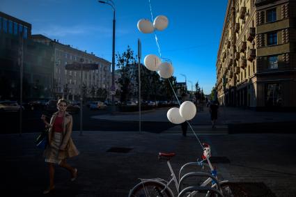 Москва.  Велопарковка на Садовом кольце.