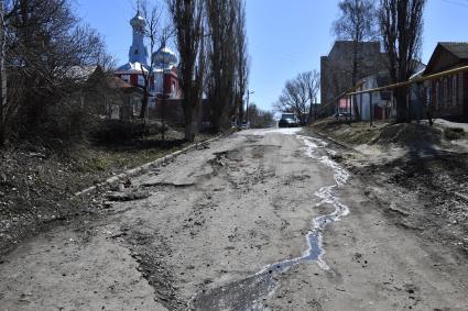 Балашов. Дорога к храму. Вид на кафедральный собор Михаила Архангела.