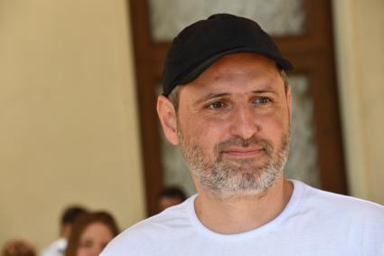 Сочи. Режиссер Алексей Попогребский на премьере фильма `Пусть будет Лиза` режиссера Игоря Каграманова в рамках XXIX Открытого российского кинофестиваля `Кинотавр`.