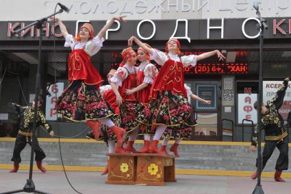 Беларусь, Гродно. Открытие XII Республиканского фестиваля национальных культур.