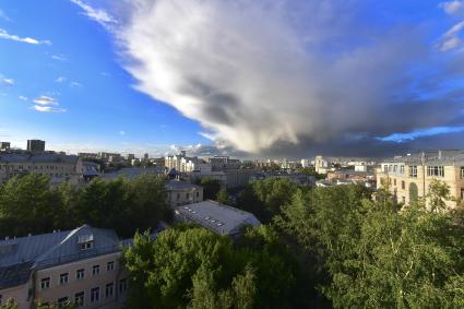 Москва. Небо над городом.