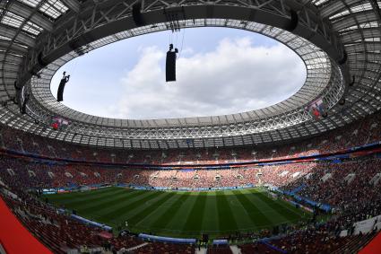 Москва. Стадион `Лужники`перед началом группового этапа чемпионата мира по футболу между сборными России и Саудовской Аравии.