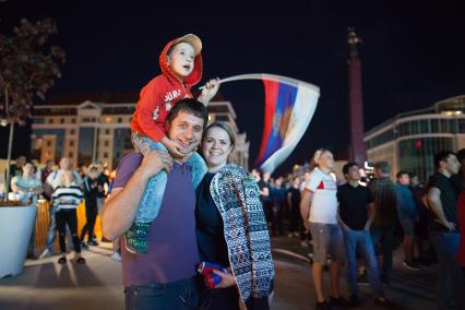 Ставрополь. Болельщики сборной Россия во время просмотра матча группового этапа чемпионата мира по футболу - 2018 между сборными командами России и Египта.