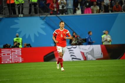 Санкт-Петербург. Игрок сборной России Денис Черышев # 6 в матче группового этапа чемпионата мира по футболу - 2018 между сборными командами России и Египта.