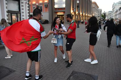 Москва. Болельщики чемпионата мира по футболу 2018 на Старом Арбате.