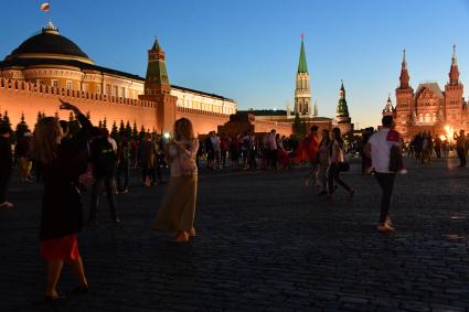 Москва. Болельщики чемпионата мира по футболу 2018 на Красной Площади.