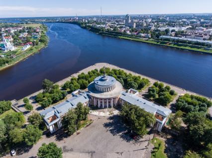 Тверь. Место, где река Тверца впадает в Волгу.