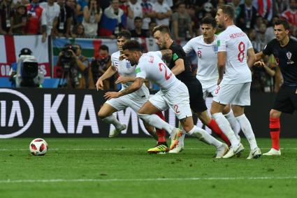 Москва. Игровой момент в матче 1/2 финала ЧМ-2018 по футболу между сборными Хорватии и Англии.
