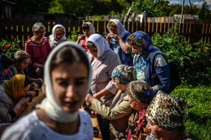 Кинешма. Прихожане на празднике святого Василия Кинешемского.