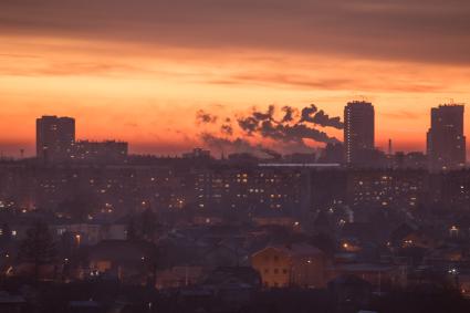 Челябинск. Смог над городом.