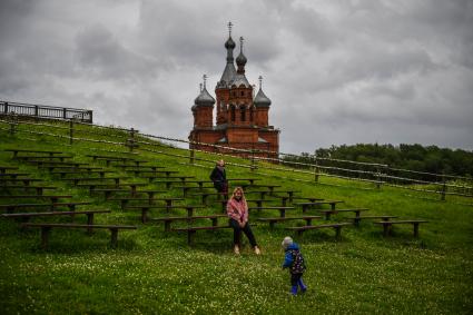 Тверская область, Волговерховье. Спасо-Преображенская церковь в Ольгином  монастыре у истока  Волги.