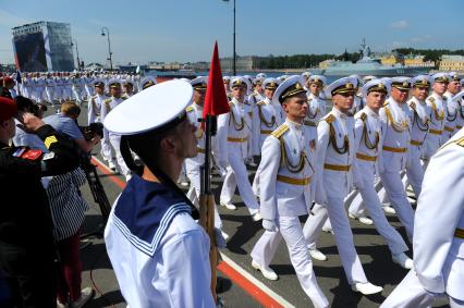 Санкт-Петербург. Военнослужащие во время главного военно-морского парада в честь Дня Военно-морского Флота России.