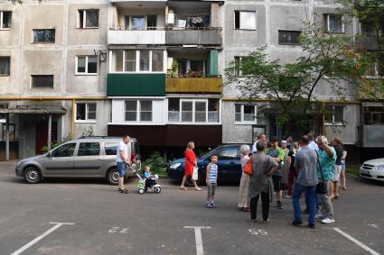 Москва.  Собрание жильцов многоквартирного дома.