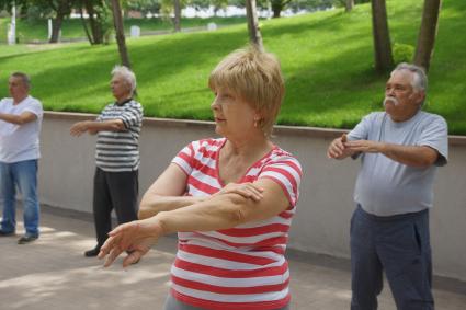 Самара. Занятия ушу для пенсионеров.