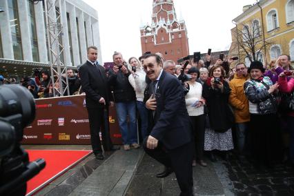 Диск272. Государственный Кремлевский Дворец (ГКД). 15-я Церемония вручения премии ШАНСОН ГОДА. 2016. На снимке: певец Вилли Токарев