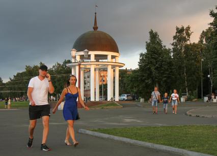 Республика Карелия, Петрозаводск. Петровская ротонда на Онежской набережной.