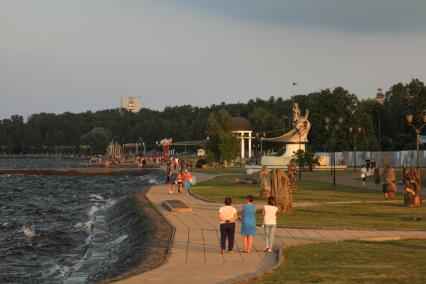 Республика Карелия, Петрозаводск. Онежская набережная.