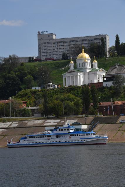 Нижний Новгород.   Вид на Благовещенский монастырь.