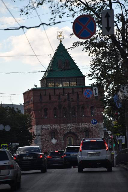 Нижний Новгород. Дмитриевская башня Нижегородского кремля.