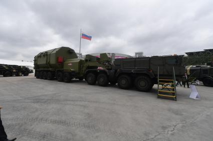 Московская область, Кубинка. Изотермический транспортировочно-стыковочный агрегат 15Т555 на открытии IV Международного военно-технического форума (МВТФ) `Армия-2018` в парке `Патриот`.