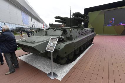 Московская область, Кубинка. ЗРК `Сосна` на открытии IV Международного военно-технического форума (МВТФ) `Армия-2018` в парке `Патриот`.