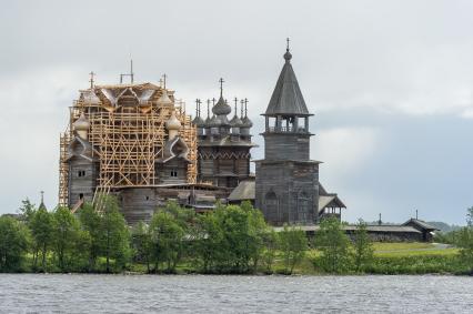 Республика Карелия. Кижи. Вид на ансамбль Кижского погоста.