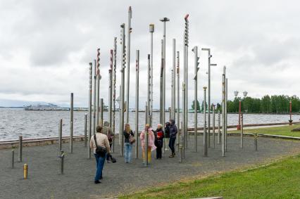 Республика Карелия. Петрозаводск.  Тюбингенское панно
 на Онежской набережной.